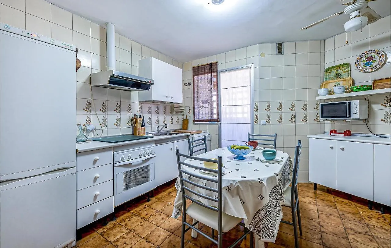 4 Bedroom Nice Apartment In Torremolinos