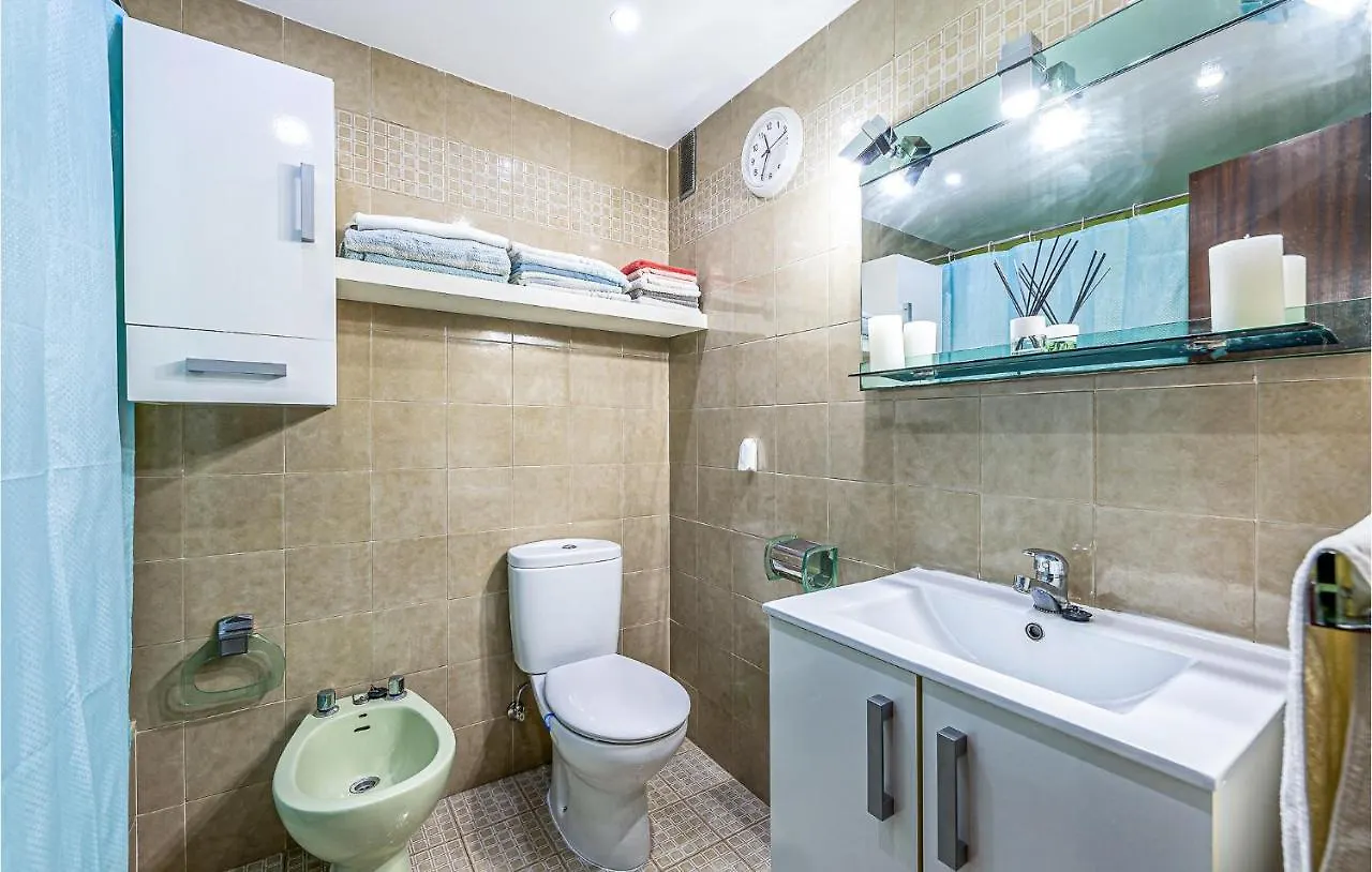 4 Bedroom Nice Apartment In Torremolinos Spanien